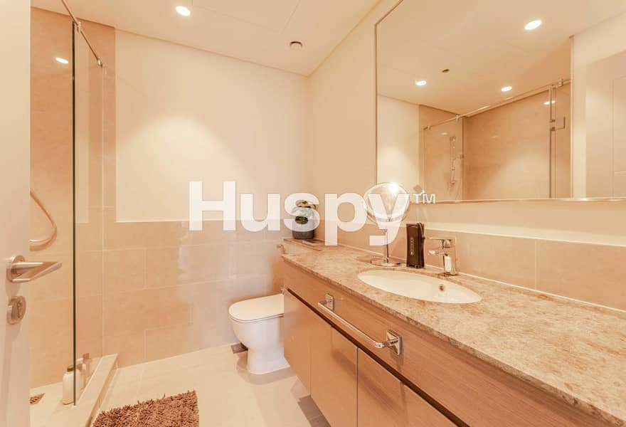 Vacant on Transfer | Corner Unit | Furnished - Image 11