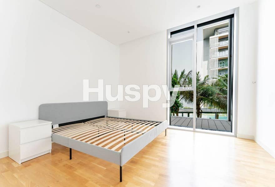 Large Layout | Sea View | Vacant - Image 17