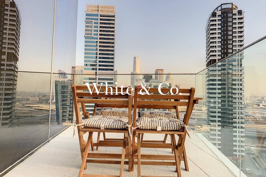 Scenic Views | Bright Unit | Large Layout