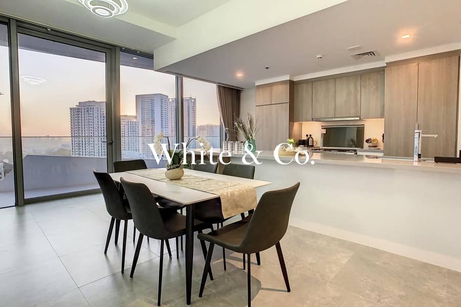 Scenic Views | Bright Unit | Large Layout