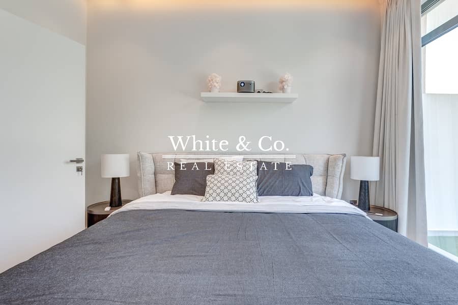 Luxury Upgraded | Park Facing | Unique - Image 12