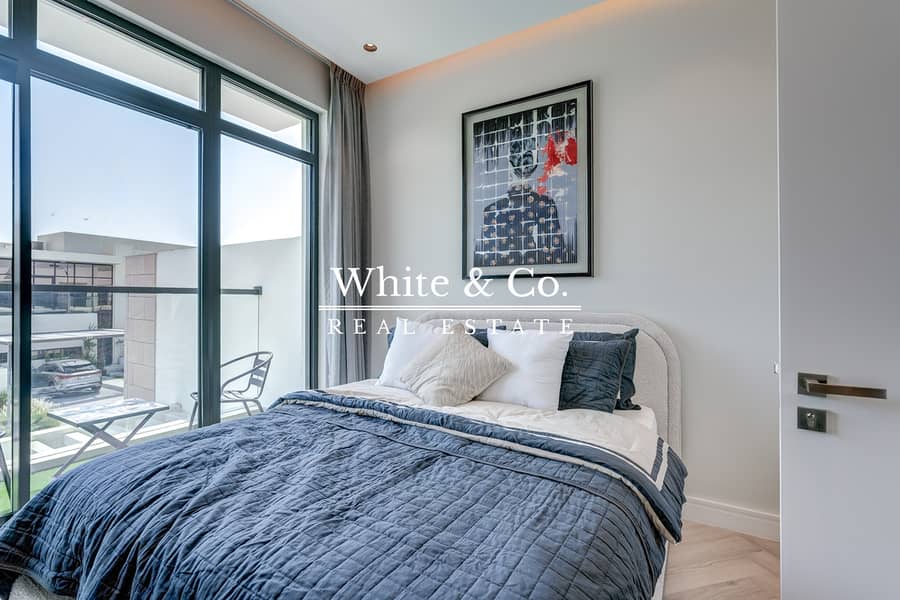 Luxury Upgraded | Park Facing | Unique - Image 14