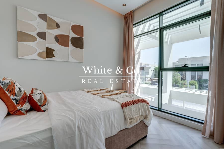 Luxury Upgraded | Park Facing | Unique - Image 15