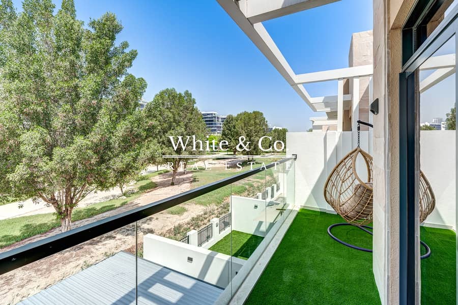 Luxury Upgraded | Park Facing | Unique - Image 24