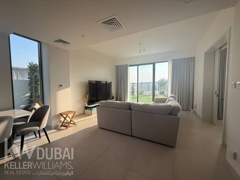 T Junction | Corner Unit | Furnished | Vacant