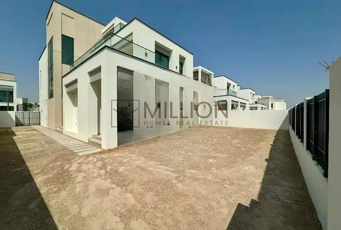 Premium Family Villa 4BR with Maid Room for Rent - Image 7