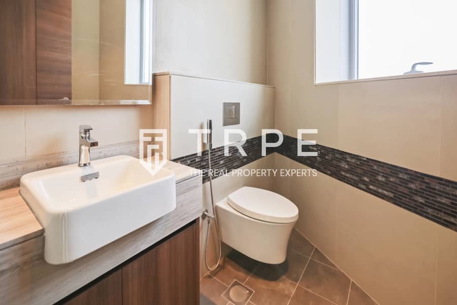 Burj View | Luxury 3BHK | Vacant - Image 10
