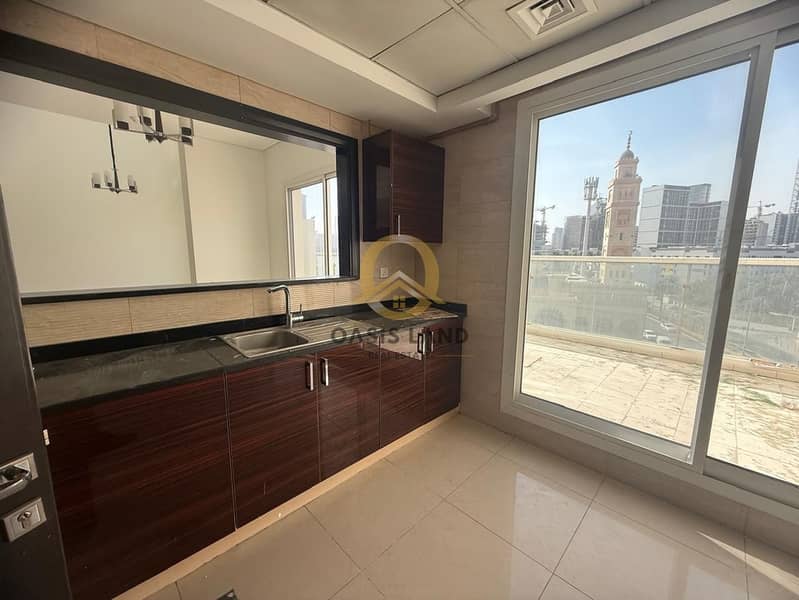 Family-Friendly 2BHK Duplex with Maid Room & 3 Bathrooms Payment 4 Chqs - Image 8