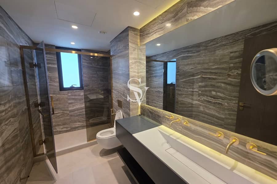 Standalone 4BR Villa|Brand New|Elie Saab Finishing - Image 12