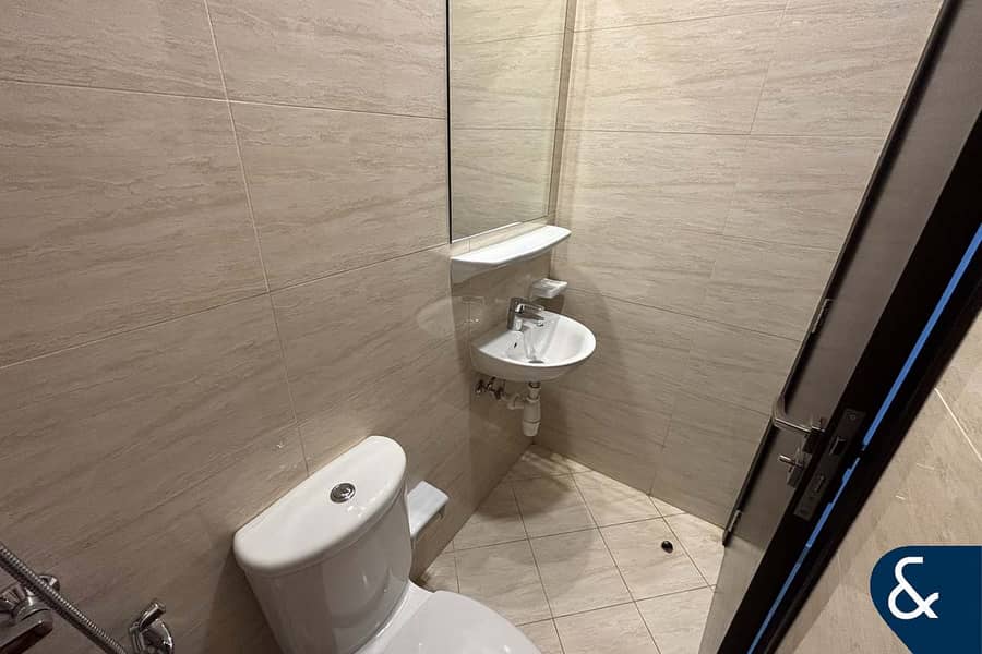 Fully Furnished | 2 Bed + Maid | Dubai Mall - Image 15