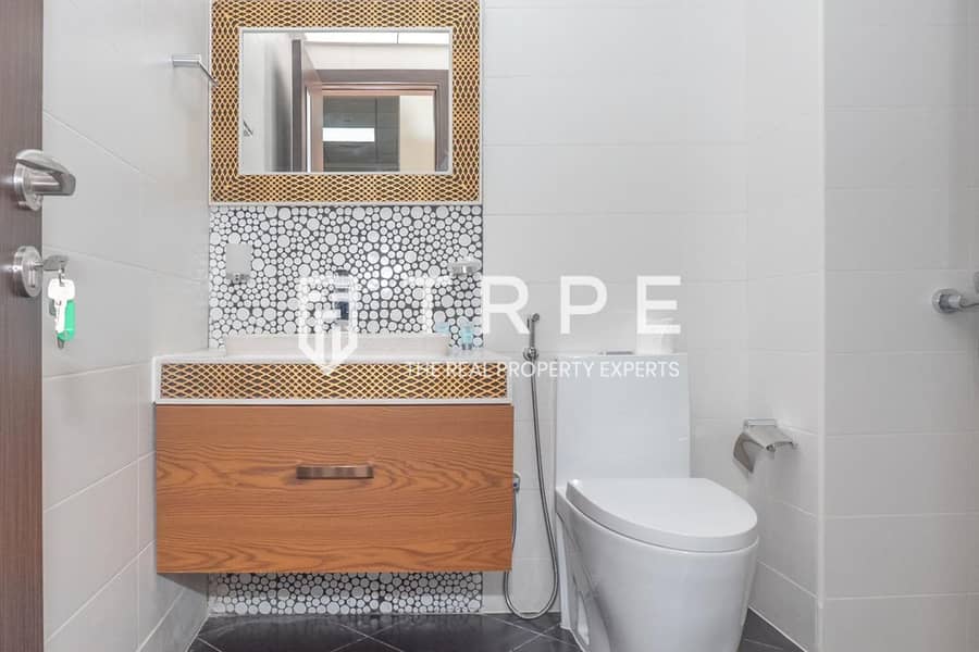 Fully Furnished | Prime Location | Spacious 2BHK - Image 21