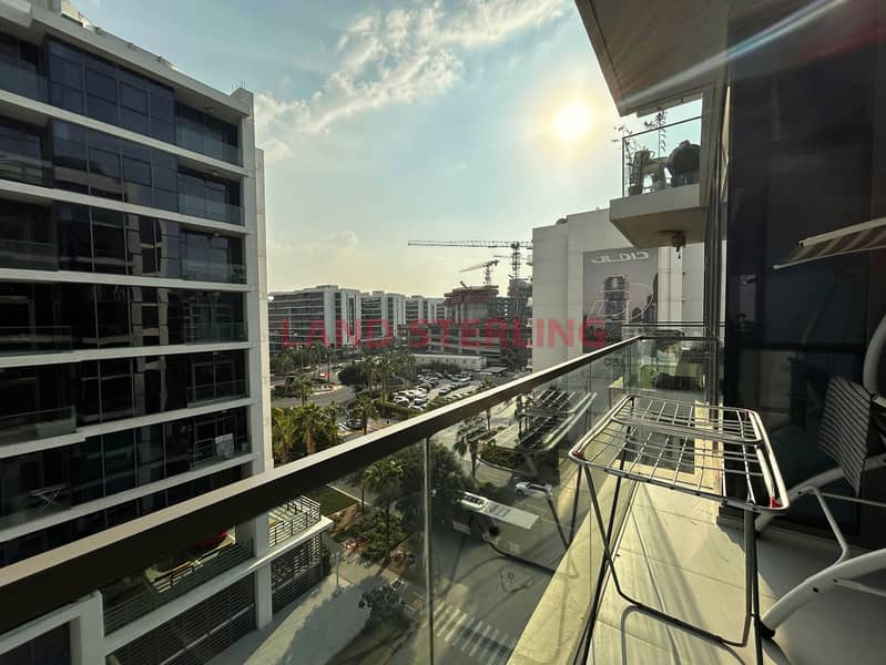 Spacious Layout I Tenanted 1BR I Community View