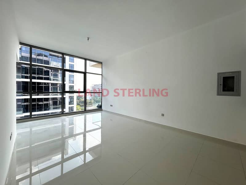 Spacious Layout I Tenanted 1BR I Community View