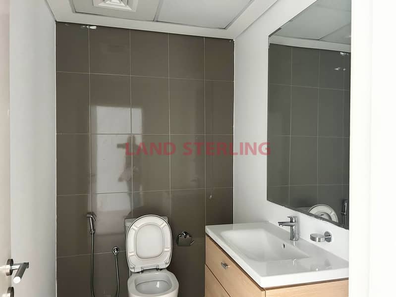 Spacious Layout I Tenanted 1BR I Community View - Image 14