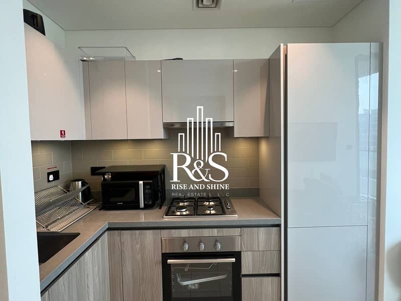 A Home That Feels Right From the First Step - Image 11