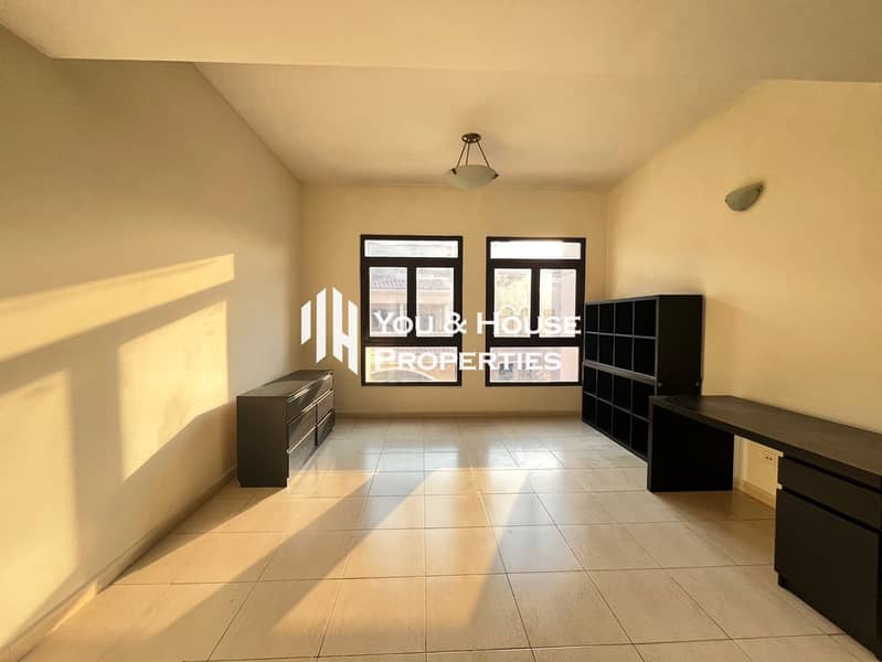 Bright & Spacious 2-Bed | Elegant Touch | Comfortable Living