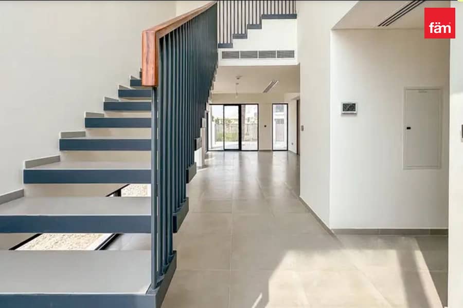 Big Garden| Prime Location| Brand New - Image 11