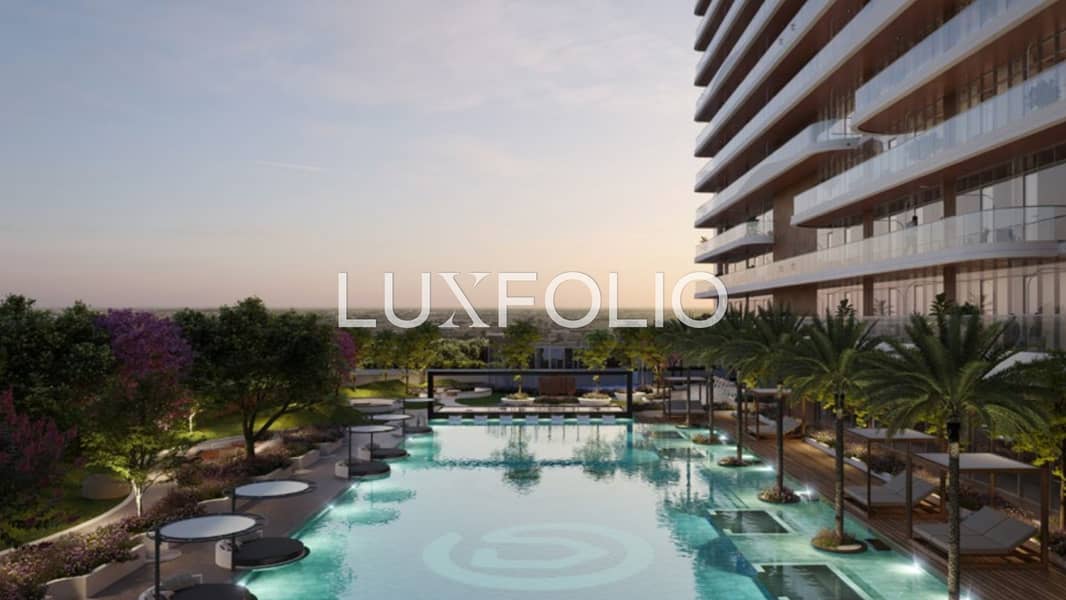 High Floor | Pool View | Large Layout - Image 10
