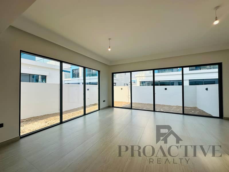 Family Villa | Ready to Move | End-Unit |Brand New - Image 6