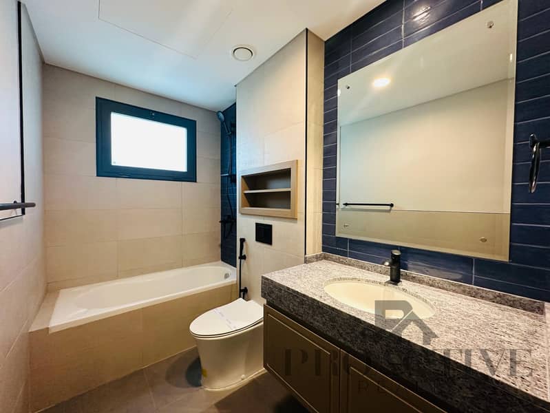 Family Villa | Ready to Move | End-Unit |Brand New - Image 13