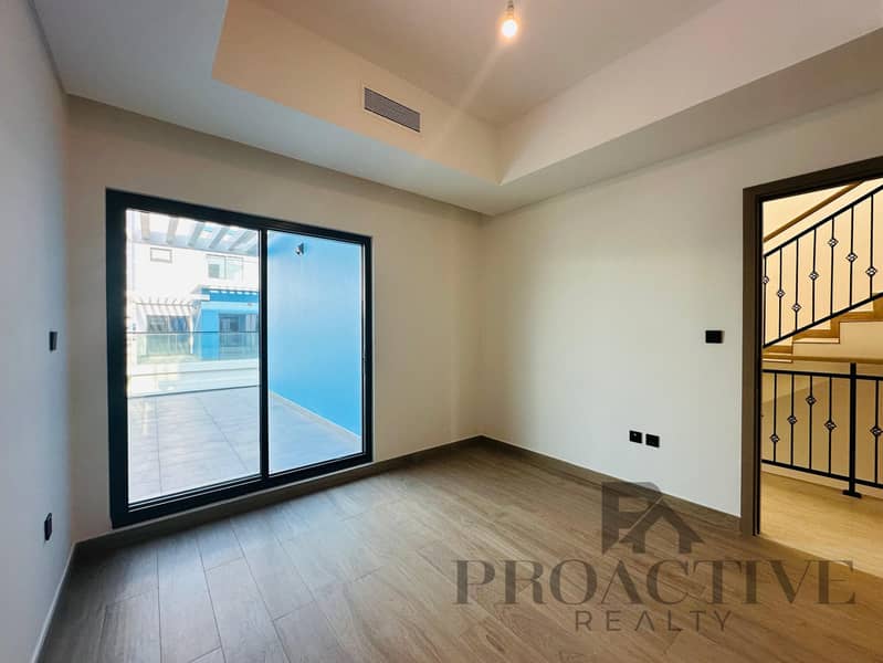 Family Villa | Ready to Move | End-Unit |Brand New - Image 17