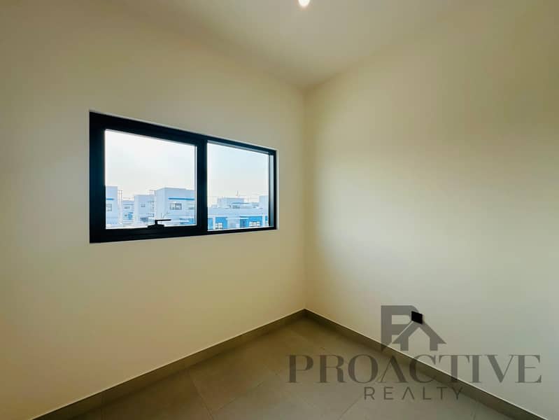 Family Villa | Ready to Move | End-Unit |Brand New - Image 22