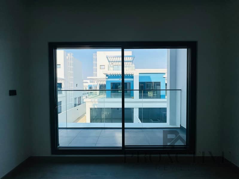 Family Villa | Ready to Move | End-Unit |Brand New - Image 25