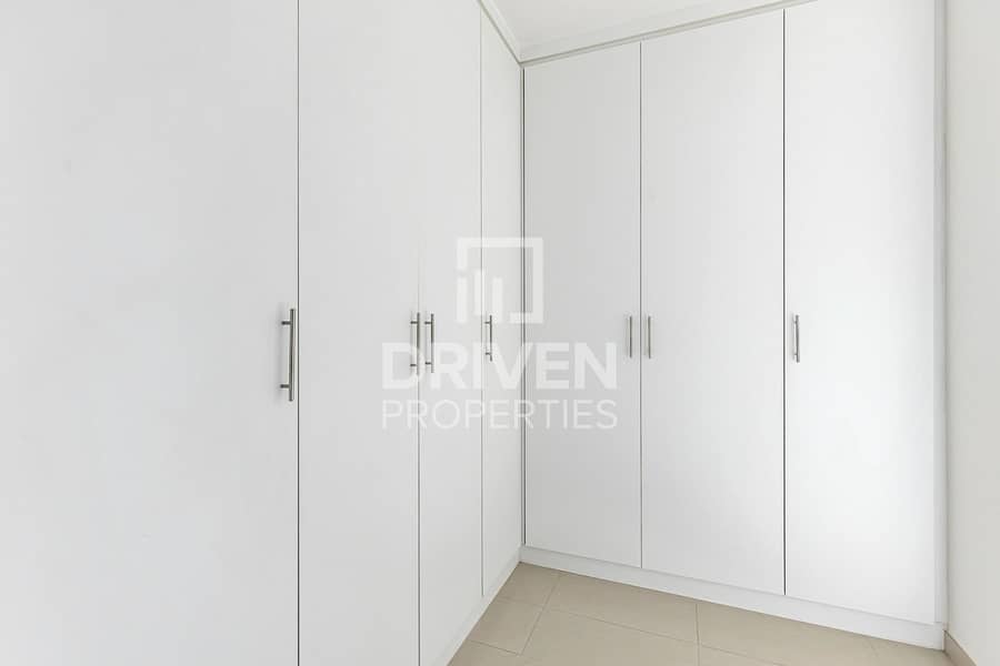 Stunning Single Row | Middle Unit | Close to Park - Image 14