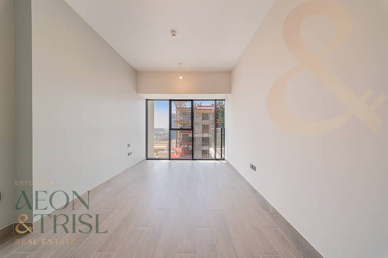 Golf Gate | Contemporary 2-Bedroom | DAMAC Hills - Image 9