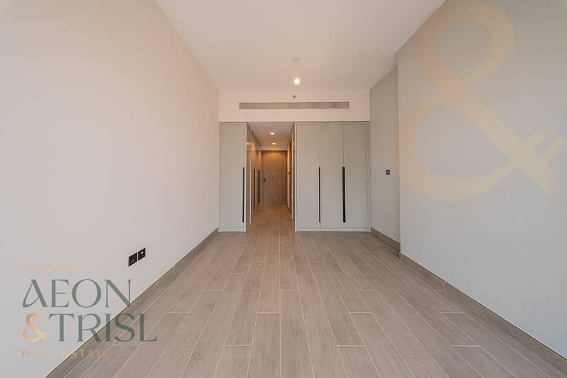 Golf Gate | Contemporary 2-Bedroom | DAMAC Hills - Image 10