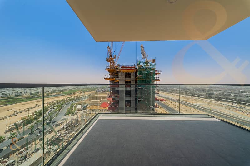 Golf Gate | Contemporary 2-Bedroom | DAMAC Hills - Image 13