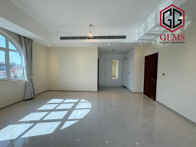 HUGE AREA | SERVANT BLOCK | ELEVATOR | GARDEN - Image 9