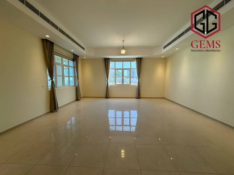 HUGE AREA | SERVANT BLOCK | ELEVATOR | GARDEN - Image 12