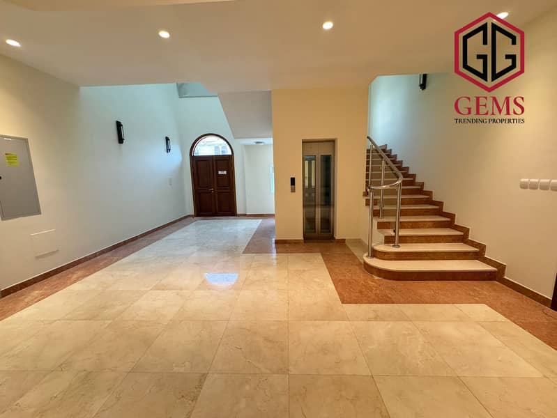 HUGE AREA | SERVANT BLOCK | ELEVATOR | GARDEN - Image 15