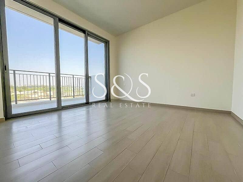 Single Row Villa | Large Plot | Private Garden - Image 11