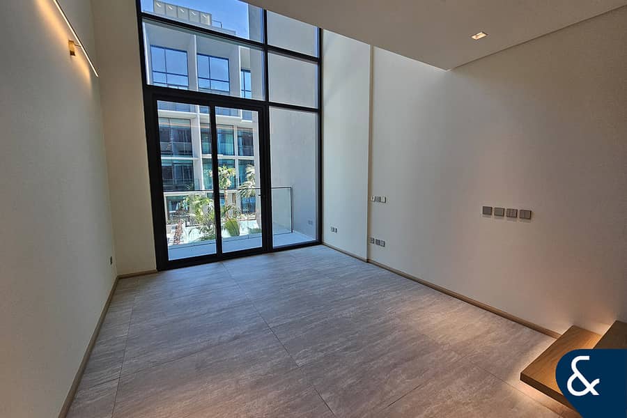 1BR+Duplex | Unfurnished | Pool View