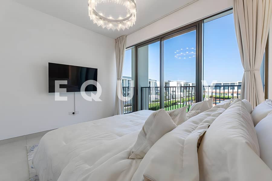 Single Row | Park Backing | Vacant On Transfer