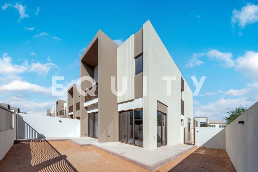 Corner Plot | Near Park and Pool | Ready Seller