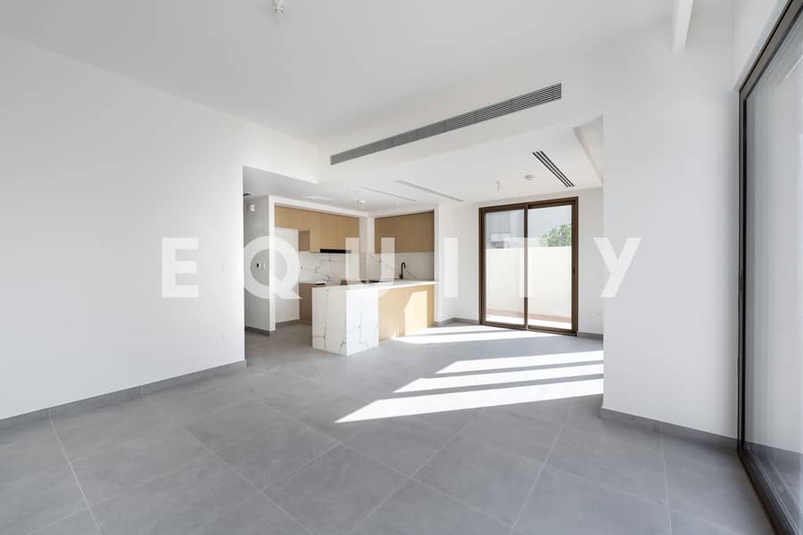 Corner Plot | Near Park and Pool | Ready Seller