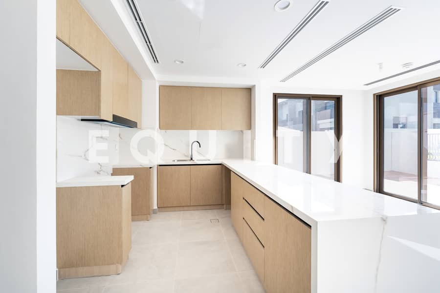 Corner Plot | Near Park and Pool | Ready Seller