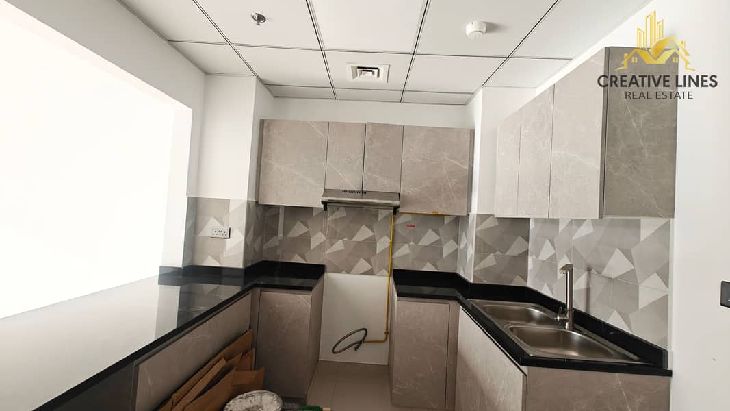 Brand New Spacious Modern 2Bedroom Apartment// all amenities// ready to move