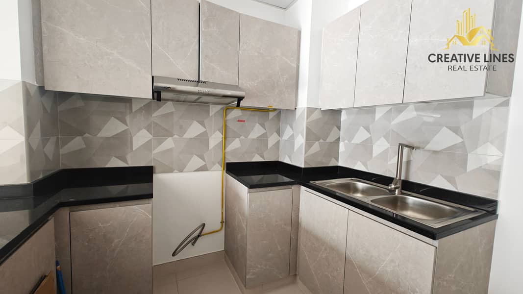 Brand New Spacious Modern 2Bedroom Apartment// all amenities// ready to move