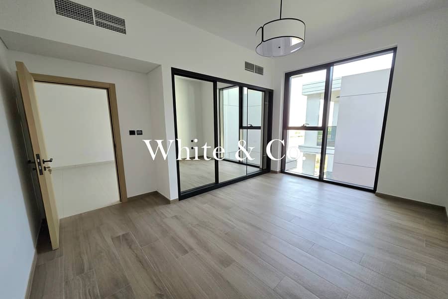 High Floor | 1 Bedroom+ Study | Pool View