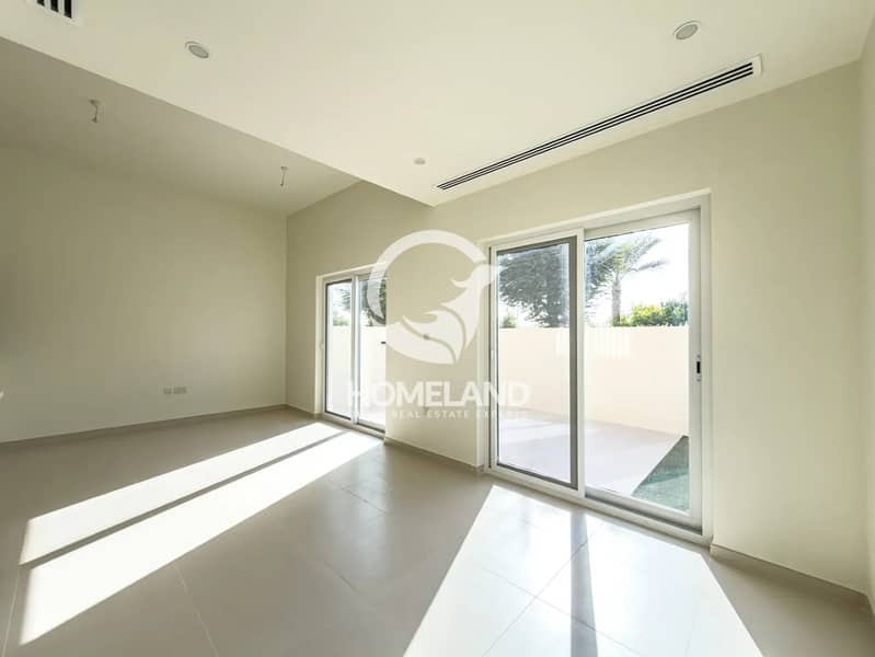 Corner End Unit | Standalone villa | Large Plot - Image 9