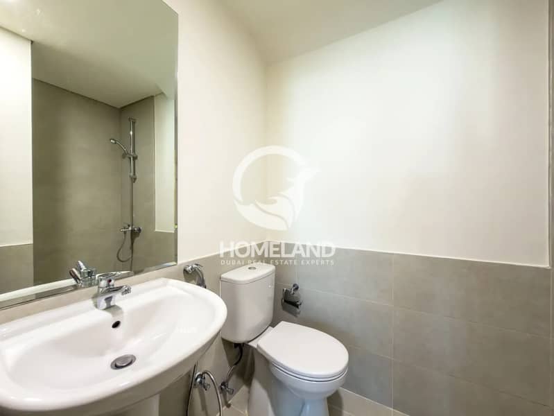 Corner End Unit | Standalone villa | Large Plot - Image 28