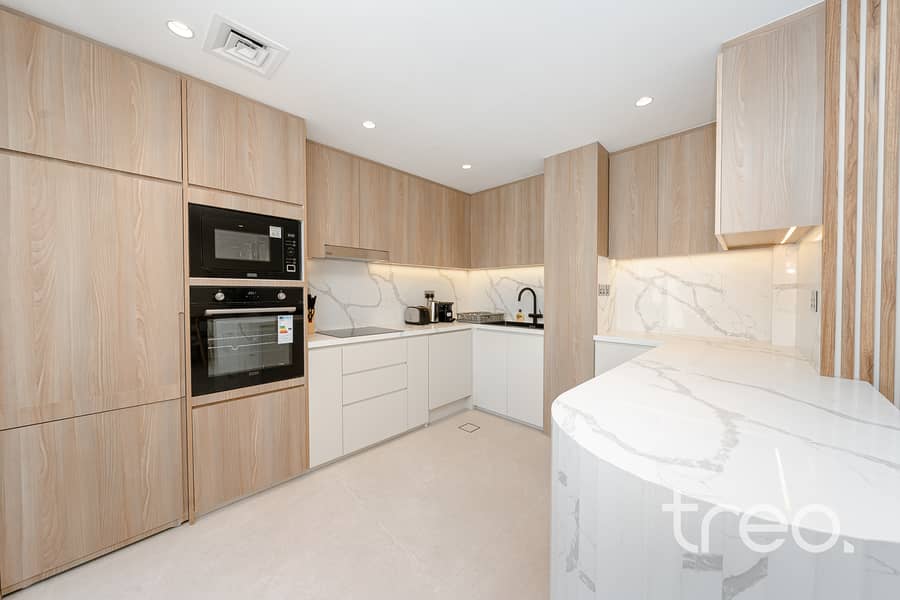 Turn key l High ROI Potential l Vacant on Transfer - Image 6