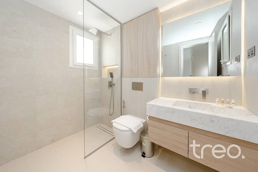 Turn key l High ROI Potential l Vacant on Transfer - Image 14