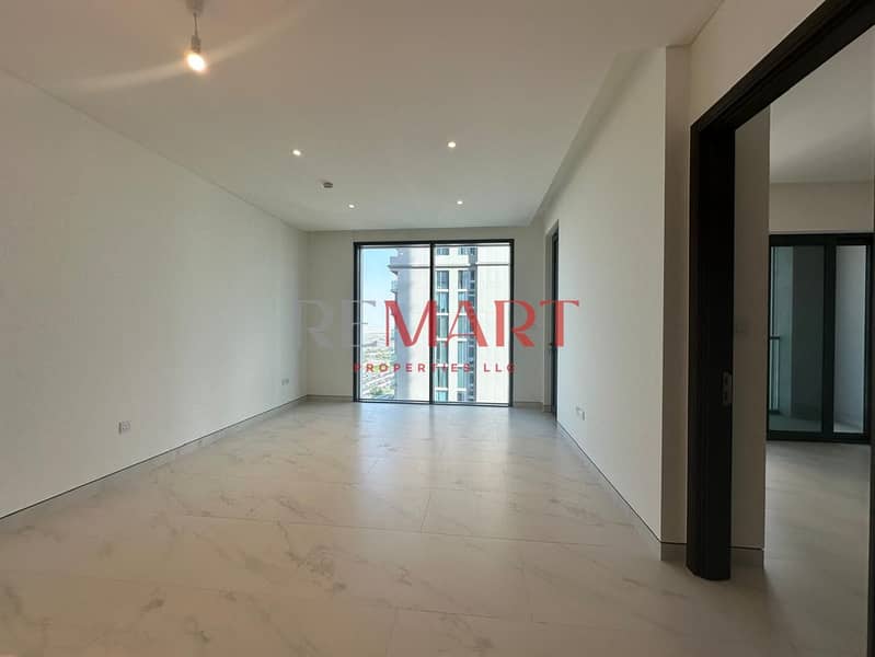 Well-Maintained 1-Bedroom Apartment in Sobha Creek Vistas – Practical Layout