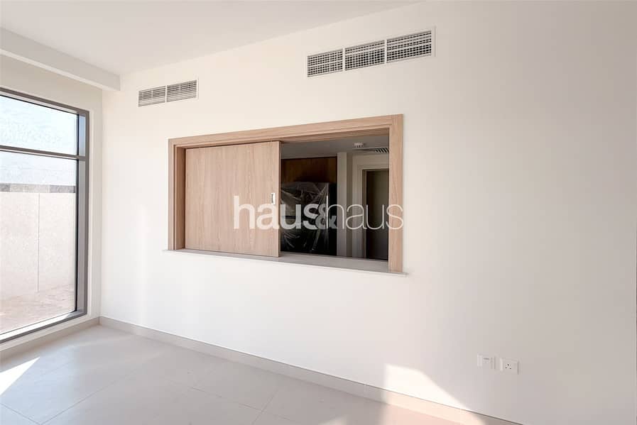 Brand New | 3 Bedroom | Vacant | Private View - Image 13
