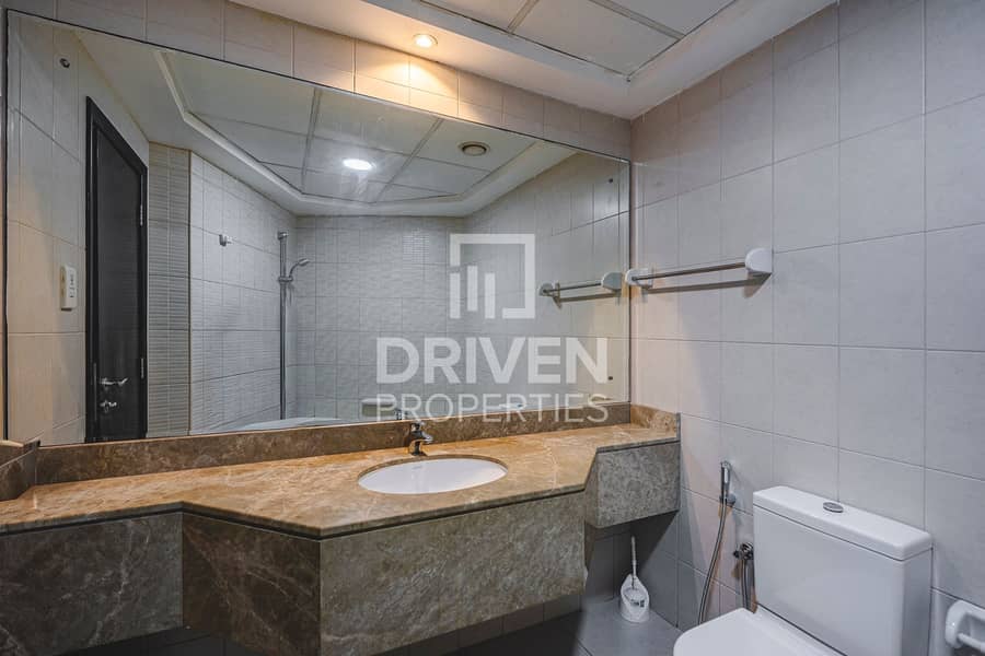 Vacant Apt and Close to Metro | Big Layout - Image 9